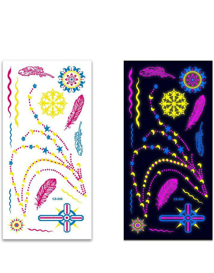 Ark med Fluorescerende Kors, Slanger, Fjær og Andre Tatoveringer (UV Fake Tattoo)