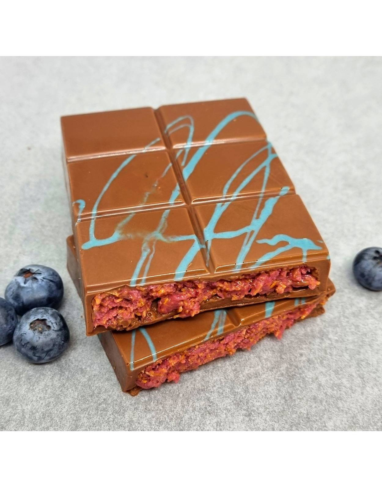 Sweet Gate Håndlaget Dubai Sjokolade med Blåbær 210 gram