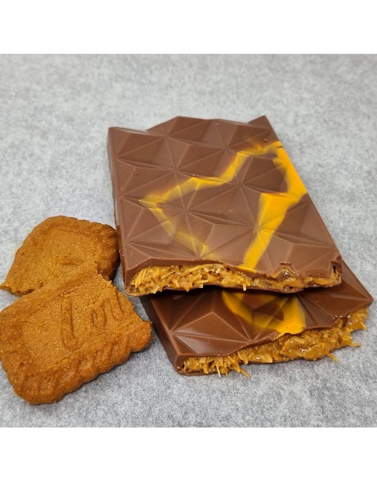 Sweet Gate Håndlaget Dubai Sjokolade med Lotus Biscoff 80 gram