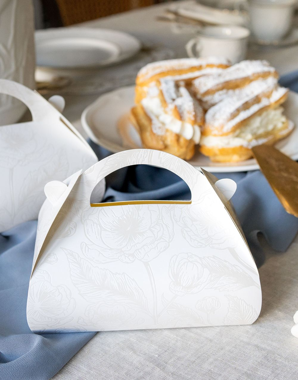 10 stk Dekorative Kakebokser - Perleblomster 16x15x8 cm