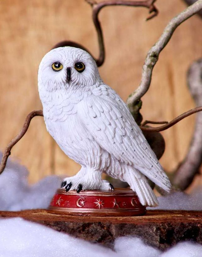 Wizard's Familiar - Harry Potter Inspirert Hvit Uglefigur 10 cm