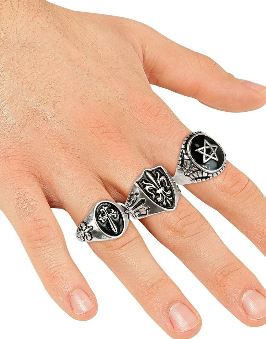 3 stk Forskjellige Ringer i Gotisk Stil