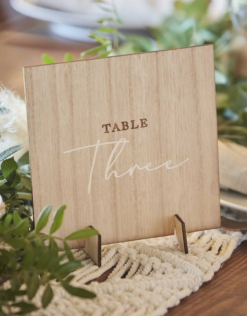 Bordnummer 1 til 12 i Tre 15x15 cm