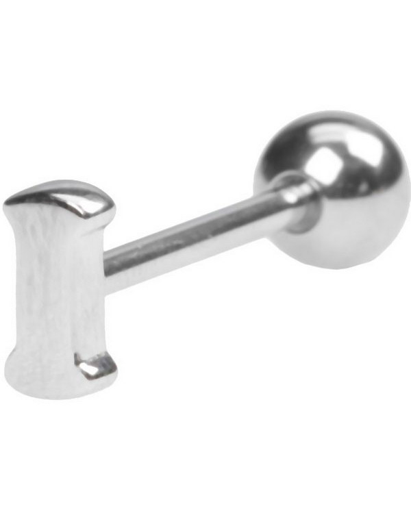 Tungepiercing med Bokstaven I